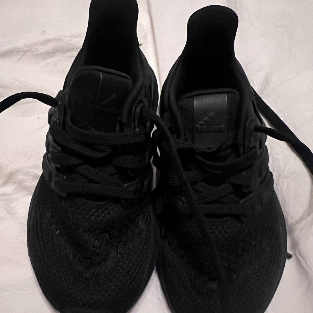 adidas kids Black solar boost